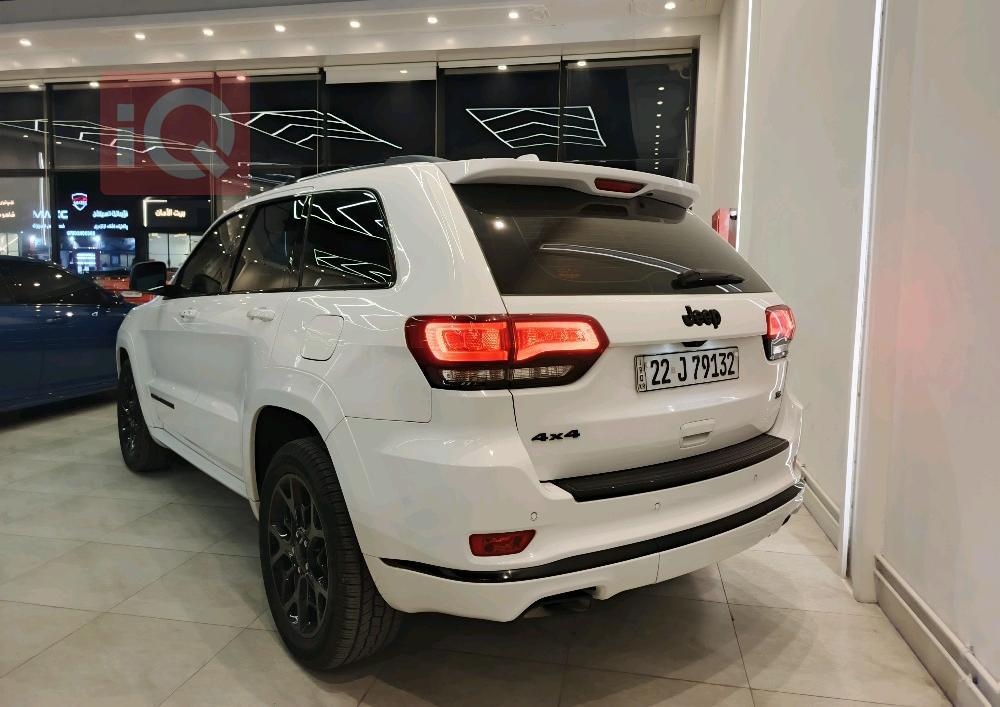 جيب جراند شيروكي